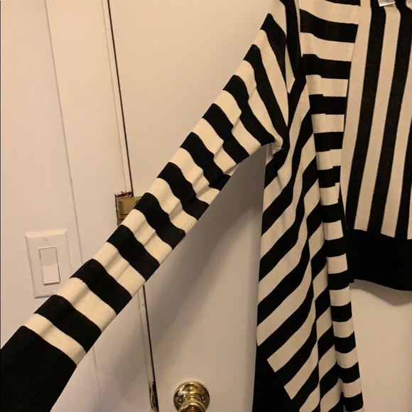 BCBGMaxAriza Cardigan - Picture 2 of 4